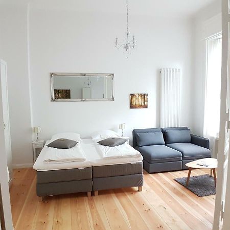 Lang Re By Rockchair Apartments L Superhost Status L 2 Bedrooms Boxspringbeds In City Center - Cozy Family & Business Flair Welcomes You! Berlin Exterior foto
